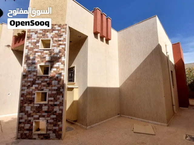 منزل للايجار طريق الابيار 1800د