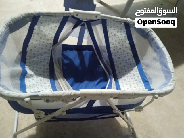 سرير اطفال