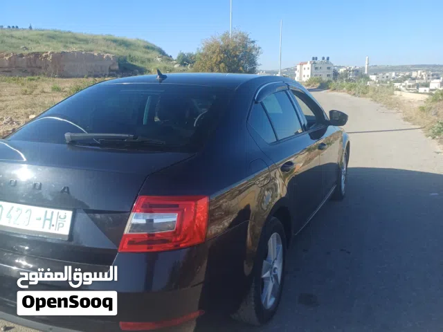 2018 سكودا اوكتافيا Standard