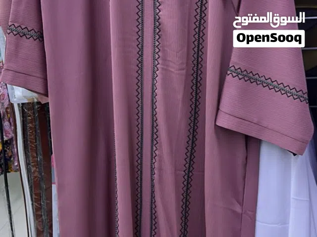 عباية سوداء أنيقة بتطريز نخيل ذهبي فاخر  جودة عالية