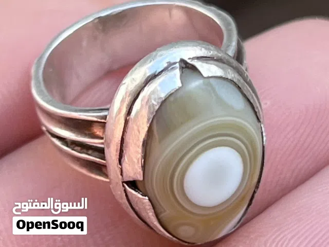 خواتم مختلفه