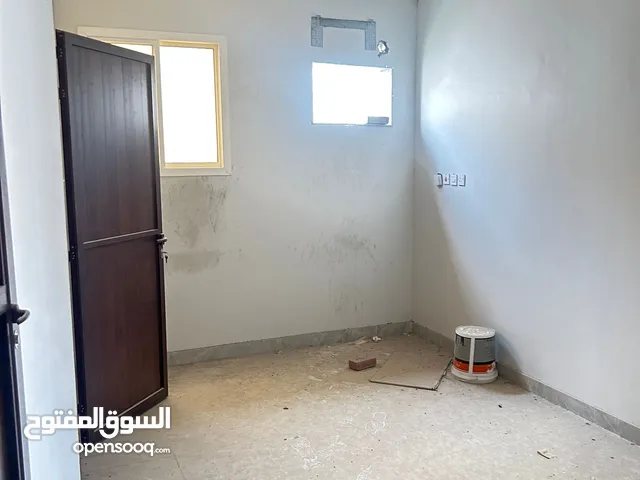 للايجار غرفة وحمام ومطبخ منفصلة