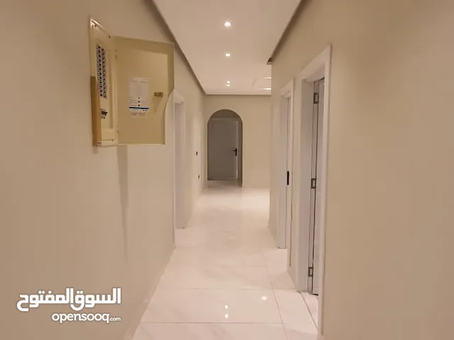 شقة للايجار الرياض حي القادسية غرفتين وصالة