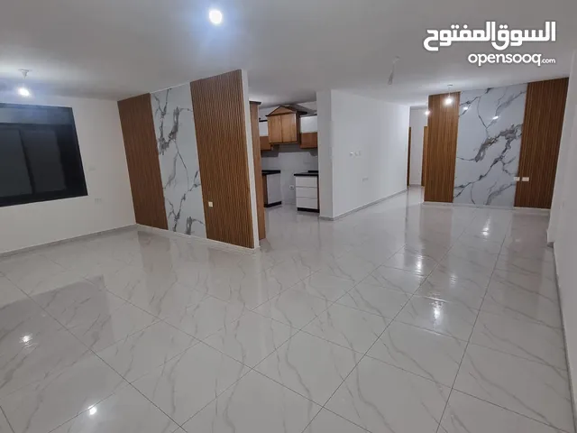 شقة جديدة مقابل ديوان الموظفين للبيع 3 غرف نوم