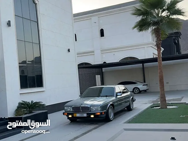 Used Jaguar XJ in Fujairah