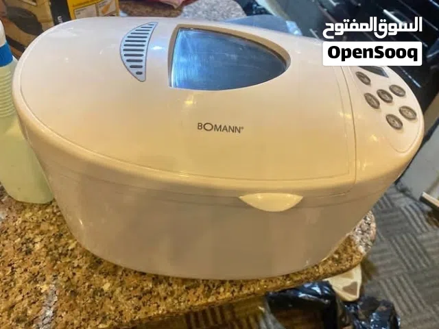 عجانة و صانعة خبز