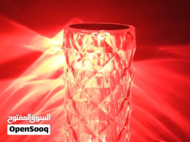 مصباح متعدد الألوان بإضاءة جميلة