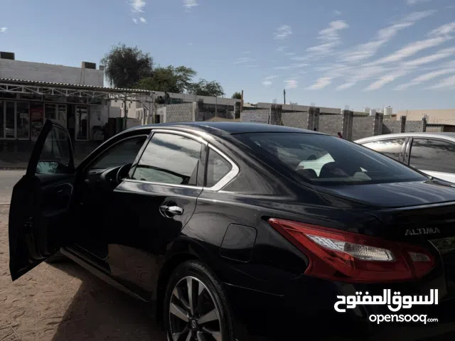Used Nissan Altima in Um Al Quwain