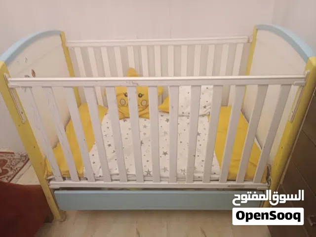 سرير أطفال