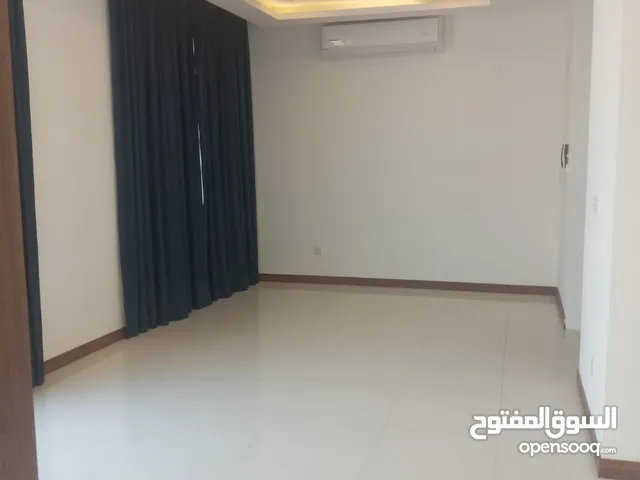 150m2 2 Bedrooms Apartments for Rent in Central Governorate Tubli