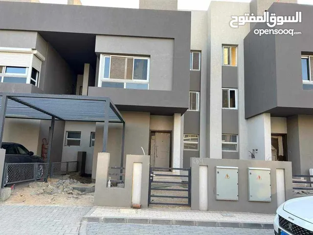 Townhouse middle for sale