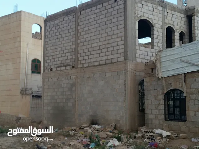 5 m2 4 Bedrooms Townhouse for Sale in Sana'a Al-Huthaily