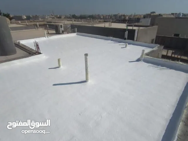 عزل الاسطح الاسمنتيه بماده الاكريليك اكسستير لمنع تسريب المياه والدلك والرطوبه مكفول