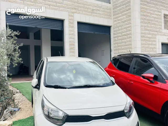 سيارة الصبايا بدفعة و تقسيط مريح ترخيص لمدى بعيد خدمة التوصيل متوفرة