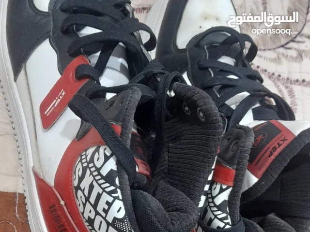 حذاء ماركه