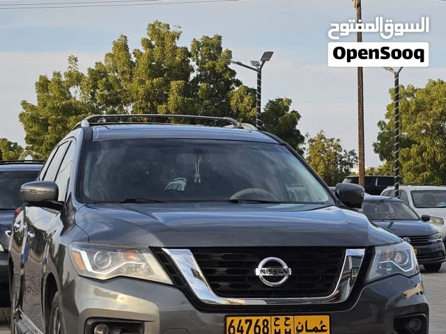 2018 Nissan Pathfinder XE