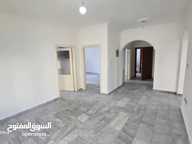 شقه فارغة للإيجار في منطقة دير غبار 176 متر