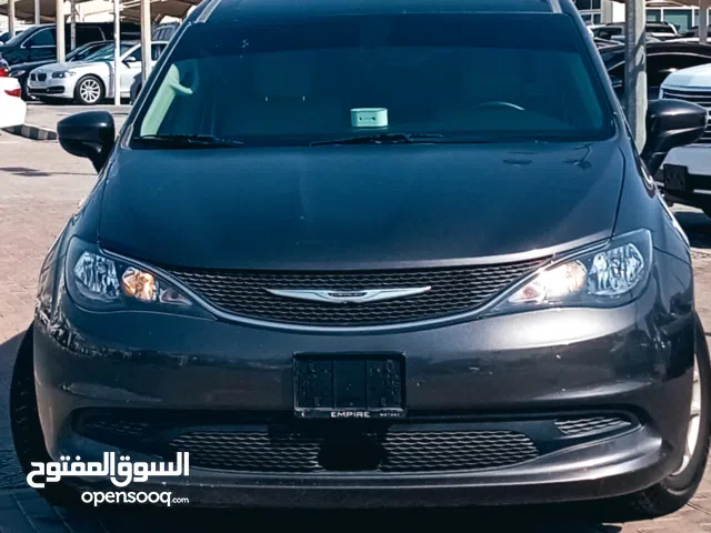 Used Chrysler Voyager in Sharjah