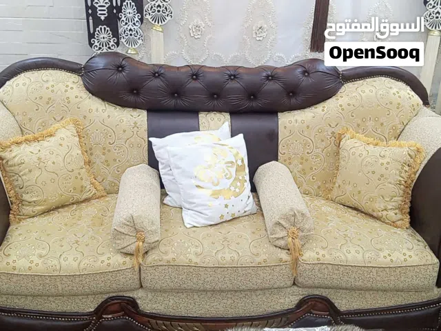 طقم كنب استعمال بسيط