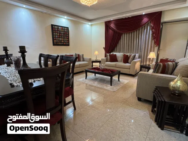 اثاث طقم كنب + طاولة سفره للبيع
