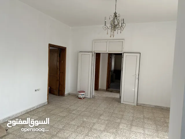 500 m2 More than 6 bedrooms Townhouse for Sale in Tripoli Al-Kremiah