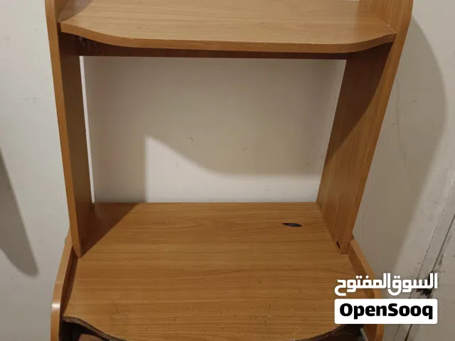 مكتب للبيع مستعمل استعمال نظيف