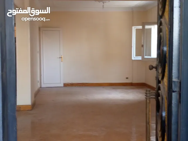 معرض للايجار عباس العقاد بجوارجنينه مول