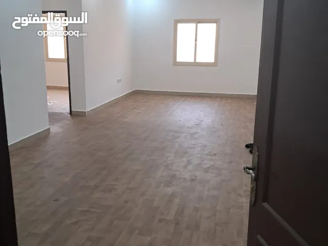 150 m2 3 Bedrooms Apartments for Rent in Al Ahmadi Hadiya