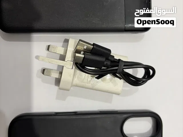 باور بأنك مع شاحن مع فيش مع كفر آيفون 17