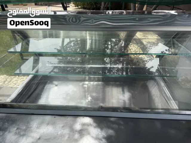 ثلاجة عرض للبيع