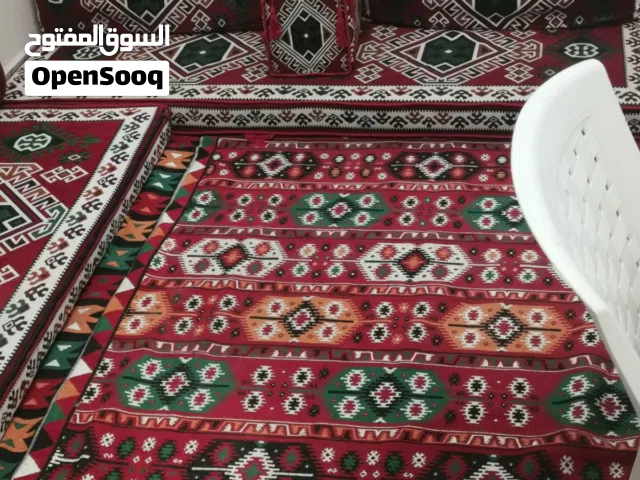 جلسه فاخره شبه جديده بطول 6 متر بسعر مغري