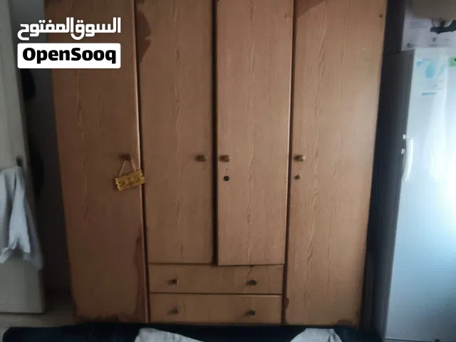 خزانه اربع ابواب لاتيه فرميكه كبس مافيها كسور