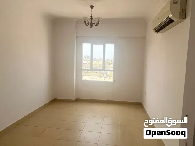 للبيع شقه في المعبيلة قريب عرب سويت