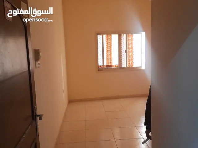 900 ft 1 Bedroom Apartments for Rent in Ajman Al Rumaila