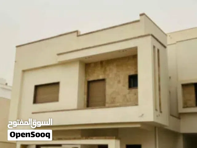 320 m2 More than 6 bedrooms Townhouse for Sale in Tripoli Al-Serraj
