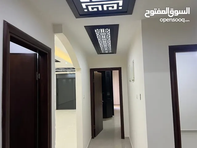 180 m2 3 Bedrooms Apartments for Sale in Ramallah and Al-Bireh Nablus St.