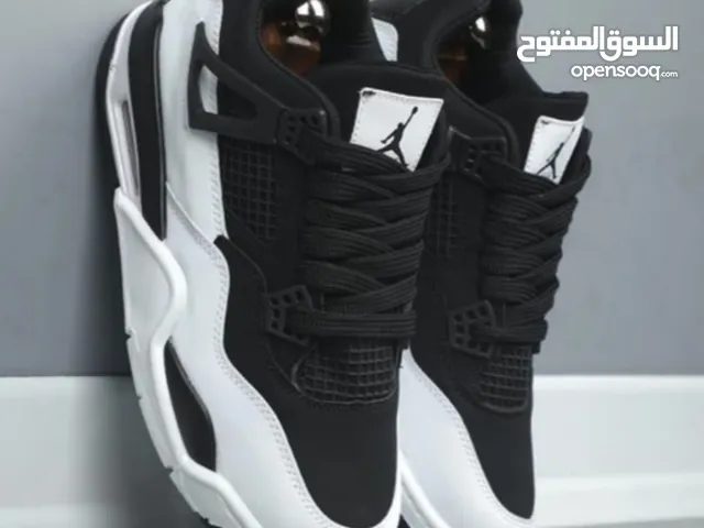 45 Sport Shoes in Mecca