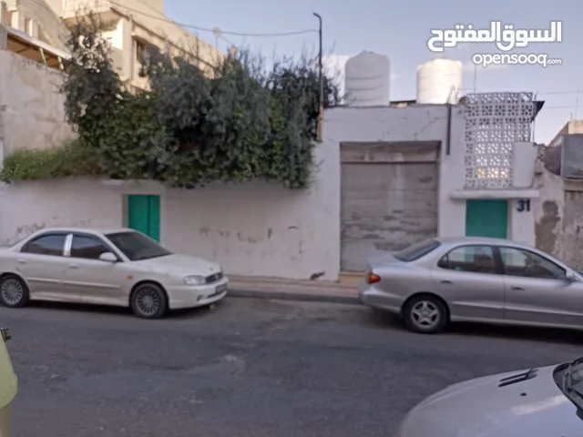 180 m2 More than 6 bedrooms Townhouse for Sale in Amman Jabal Al-Nathif