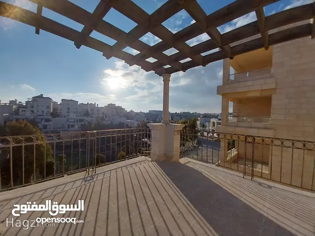 600 m2 5 Bedrooms Villa for Sale in Amman Naour