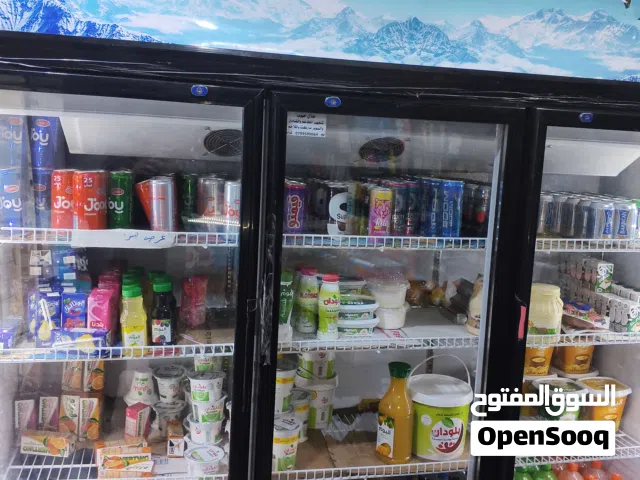 ثلاجه ثلاث ابواب انفيرتر شغاله ميه الميه مش ناقصها شي