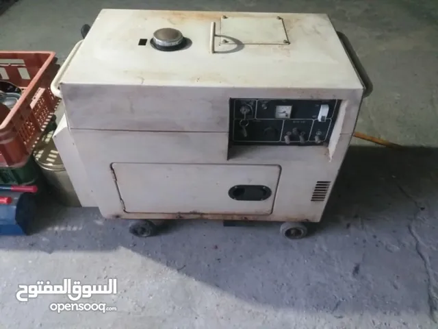 مولد كهرباء 6 كيلو يعمل على الديزل بحالة ممتازة