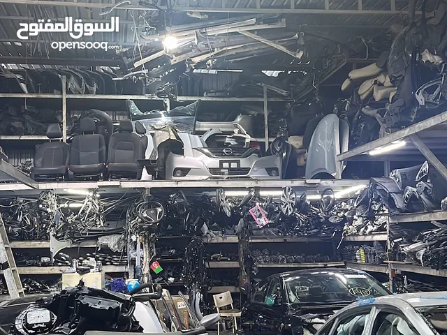 جميع قطع غيار التيما وكامري وكرولا ولكزس ومرسديس من موديل 15 الى موديل 18شحن وتوفير