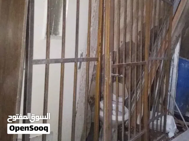 باب حديد للبيع في الزرقاء حي الاسكان