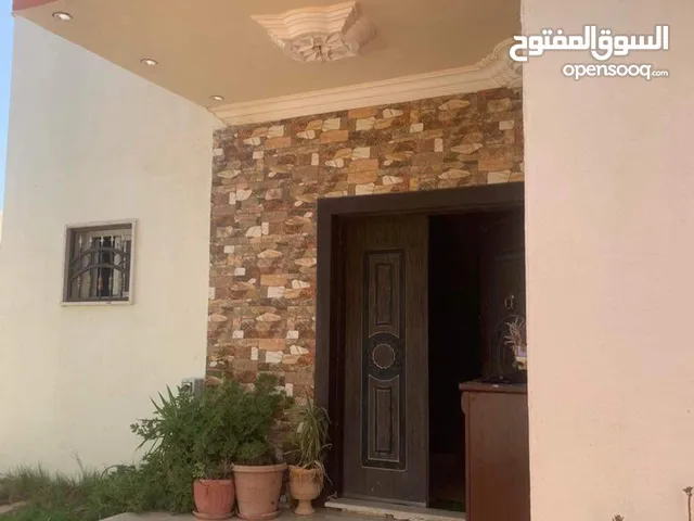 200 m2 3 Bedrooms Townhouse for Sale in Tripoli Janzour