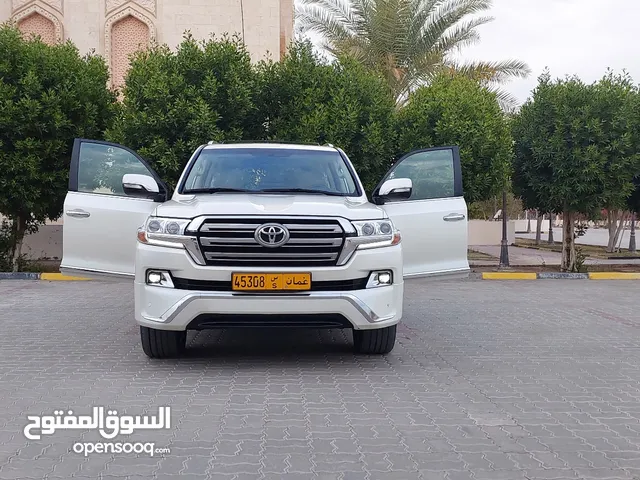 Toyota Land Cruiser 2018 in Al Batinah