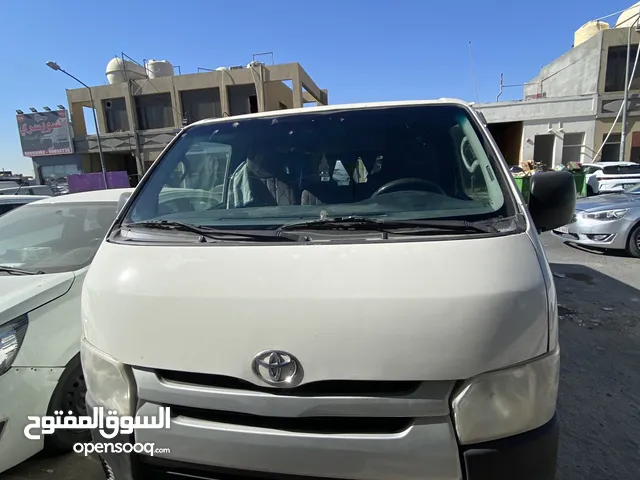 باص تويوتا هايس للايجار - نظيف ،مكيف، ومريح لكل مشاوريك ، جاهز يخدمك باي وقت وباحسن سعر!