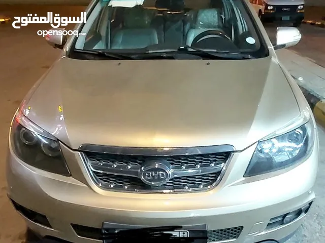Used BYD S6 in Mecca