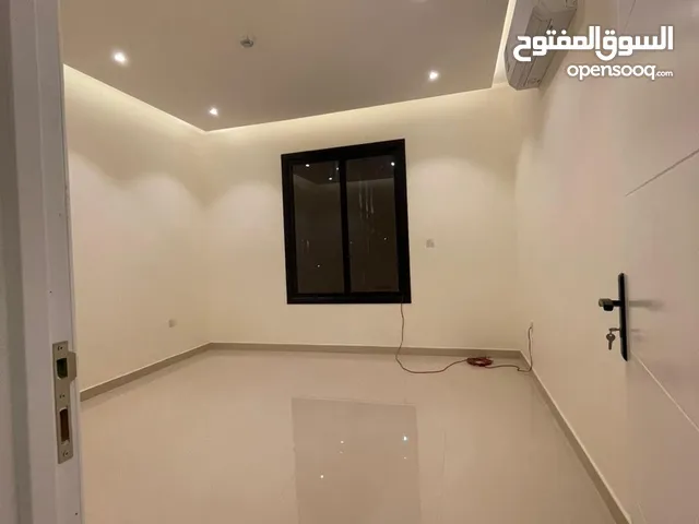 185 m2 3 Bedrooms Apartments for Rent in Al Riyadh Al Arid