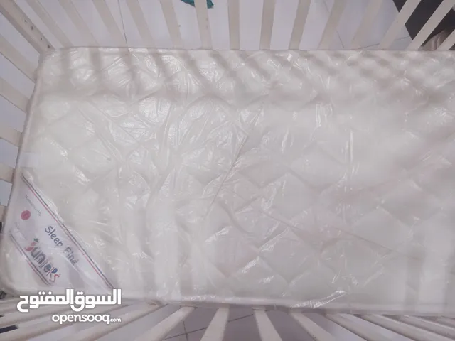 سرير اطفال