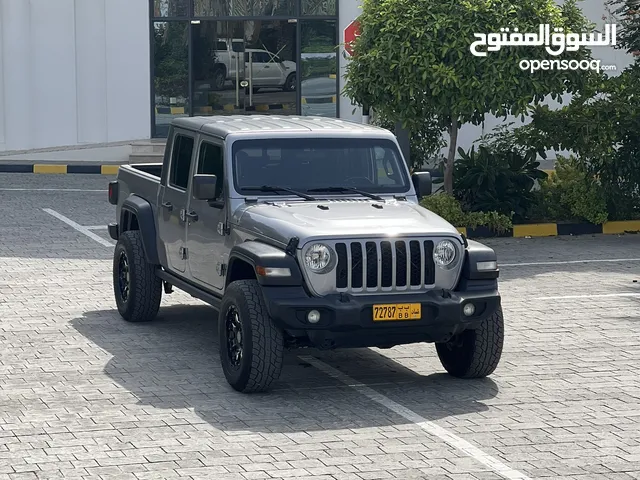 Used Jeep Gladiator in Al Batinah